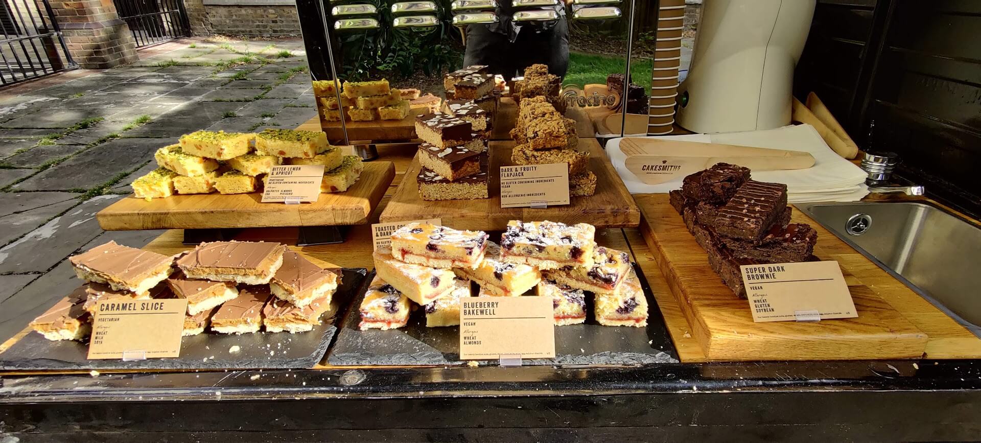 Brownies and Traybakes Brownies and Traybakes